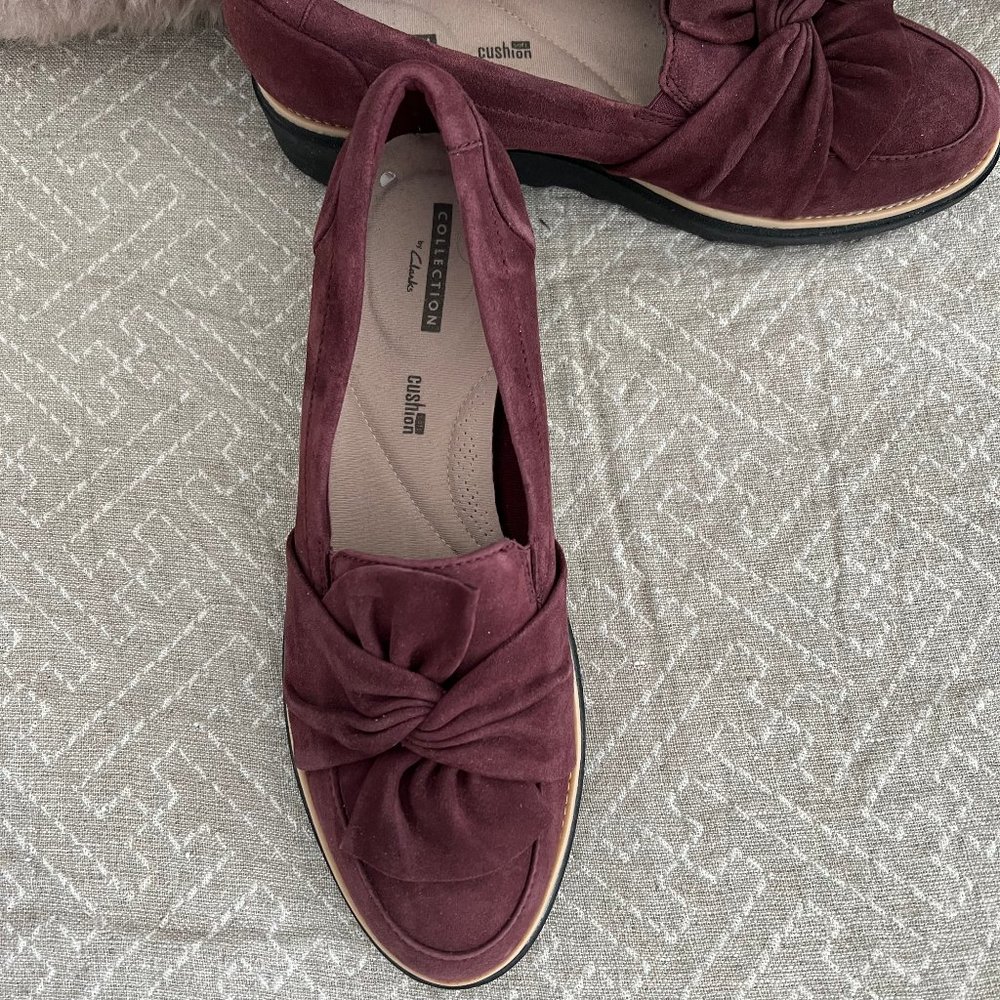 NEW Clarks Collection Size 8.5 Burgundy Suede "Dasher" Loafers